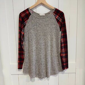 Modern Soul Gray Knit Top with Red Plaid Raglan Sleeves – Size S